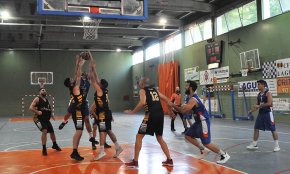 Ajustadíssima derrota del CB Cambrils a la pista del Vendrell