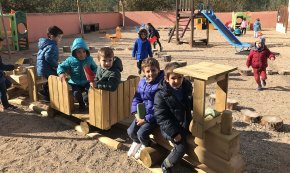 L’Ajuntament de Vandellòs i l'Hospitalet inverteix gairebé 25.000 euros en la millora del pati de l'escola Valdelors