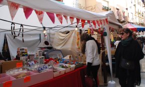 Tot a punt perquè comenci el Mercat de Nadal a la plaça de la Vila