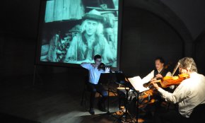 Fusió de cinema mut i música en directe amb el Trio Mandràgora a la Cripta