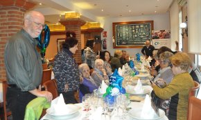 Els Amics de la Gent Gran celebren el tradicional Dinar de Nadal amb els seus avis i els seus voluntaris