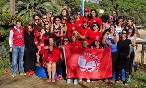 L'equip veterà femení del Club Rem Cambrils, campió de la Lliga Catalana de Llaguts de llarga distància