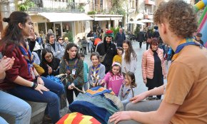 L'Agrupament Escolta Gent de Mar fa, un any més, la Cagada Popular del Tió