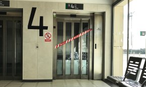 S'avarien els ascensors de la nova estació de tren després de només quinze dies de funcionament