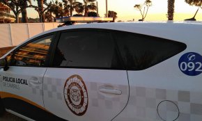Un grup de joves ocasiona danys a vehicles estacionats a la zona del Cap de Sant Pere i del barri de la Salut de Salou
