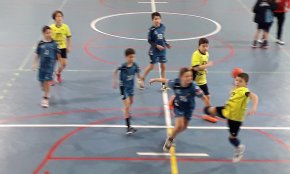 Més de 200 jugadors participen a la Trobada Territorial de Minihandbol organitzada pel CH Cambrils