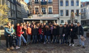 Alumnes de francès del col·legi Cardenal Vidal i Barraquer fan una estada lingüística al nord de França
