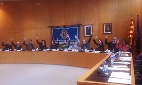 L'oposició abandona el ple en bloc com a gest de protesta
