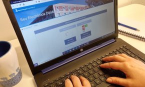 La modalitat electrònica, una via a l'abast de la ciutadania per presentar sol·licituds genèriques a la Diputació de Tarragona des de casa