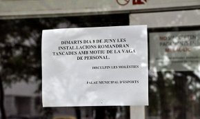 El Palau Municipal d'Esports i la Biblioteca tanquen avui en motiu de la vaga d'empleats del sector públic 