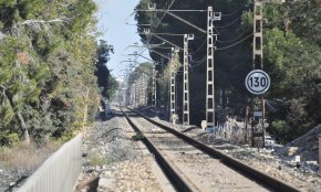 Adif adjudica la redacció del projecte per desmantellar la via del tren en desús entre Vandellòs i Port Aventura