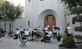 Audició de sardanes itinerant al Port per celebrar la diada de la Mare de Déu del Carme