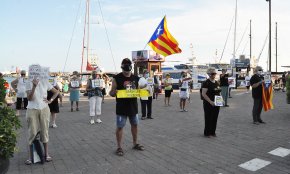 Nova concentració silenciosa al Port per reclamar la llibertat dels presos polítics