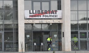 La pancarta i els "taberners del cúter"