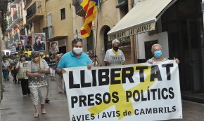 El col·lectiu dels Avis i Àvies es manté ferm, una setmana més, en la seva reivindicació per la llibertat dels presos polítics