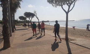 Nordic Walking, la principal novetat de les activitats que proposa Turisme de Cambrils per aquest estiu