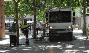 Secomsa adquireix una nova escombradora viària que neteja amb aigua a pressió 