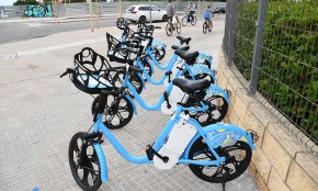 S'afegeix un nou punt de bicicletes elèctriques al Centre Cívic Vilafortuny
