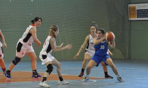 El CB Cambrils femení perd a la pista del CB La Selva en un partit molt igualat