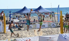 La platja del Regueral acollirà avui les semifinals i les finals del campionat de Catalunya de Vòlei Platja
