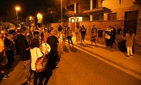 Abandonen la casa ocupada a Vilafortuny després de quatre dies de protestes veïnals