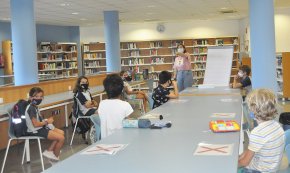 La canalla s'acosta al món del còmic a través del taller «Geshtinanna, la deessa del vi»