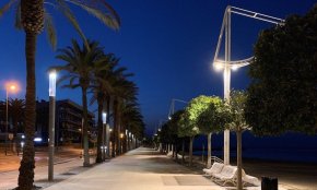 Se substitueixen més d'un centenar de lluminàries del passeig de Llevant