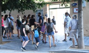 Les quarantenes en l'àmbit escolar passen a ser de 10 dies, d'acord amb el nou protocol del Departament de Salut