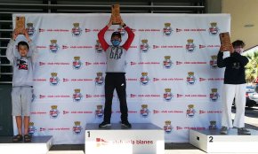 El regatista Joan Domingo del CN Cambrils, primer en la categoria sub13 i tercer a la general del Trofeu Tardor del Club Vela Blanes