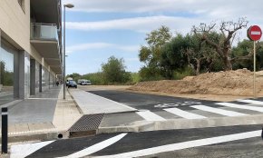 El Departament d'Obra Pública urbanitza el tram final del carrer del Riu Glorieta per evitar inundacions