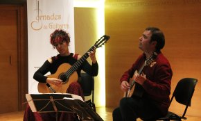 El duo Ribera Sàbat actua a la Cripta en un concert emmarcat dins les Jornades de Guitarra a Catalunya