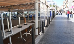 La consellera de Salut no descarta que «aviat» hi hagi una obertura parcial de bars i restaurants