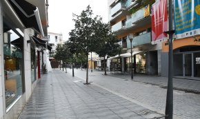 Tomàs Sierra, president de la Unió de Botiguers: «La gent està molt desanimada; no es veu gent pels carrers i tots els sectors estan molt tocats»
