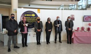 Es lliuren els premis Vila de Cambrils en un breu acte tancat al públic