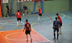 El Laguna salda amb una victòria i una derrota dos partits a domicili que tenia ajornats
