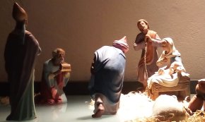 Es lliura el fons de figures de l'Agrupació Pessebrista al Museu d'Història de Cambrils