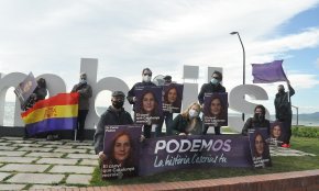 Podem Cambrils surt al carrer per donar suport a la candidata Jéssica Albiach de En Comú Podem