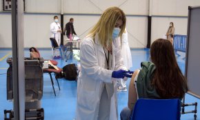 Cambrils es converteix en el punt de referència de la vacunació de la covid-19 al Baix Camp
