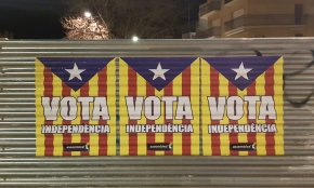 L'ANC Cambrils fa una encartellada per demanar el vot a les formacions independentistes el 14-F