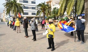 Es reprenen les concentracions al port per reclamar l'amnistia dels presos polítics, exiliats i represaliats