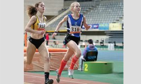 Les atletes cambrilenques Aina Ferré i Zoe Dorado es classifiquen per a la fase final del campionat de Catalunya s-14