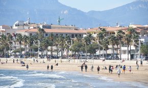 S'invertiran 68.000 euros en mobiliari a les platges i es preveu recuperar la Patrulla de Platges de la Policia Local, a l'estiu