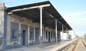 La Fecam es posiciona a favor de l'enderroc de l'edifici de l'antiga estació de tren
