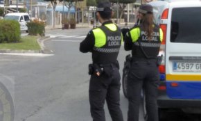 Denunciat per incomplir les mesures de mobilitat nocturna i donar 0,85 mg/l a la prova d'alcoholèmia