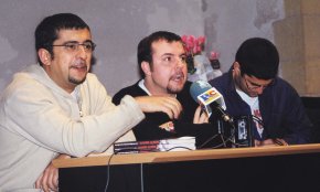 Andreu Buenafuente, Xavier Cassadó i David Escardó durant la presentació del llibre «Diga’m agosarat» a la Cripta de l’Ermita / Abril de 2000