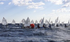 Quatre regatistes del Club Nàutic pugen al podi del Campionat de Catalunya d'Optimist G1 i G2 disputat a Cambrils