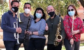 Els professors de vent de l’Escola de Música visiten diferents escoles de Cambrils