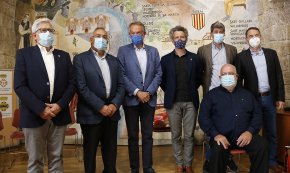 Set comarques d'interior s'alien en contra de la massificació de projectes d'energies renovables