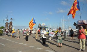 Nova concentració silenciosa de les Àvies i Avis per la independència, al Port