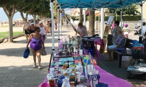 L'Associació de veïns del barri de la Llosa organitzarà, dissabte, un mercadet benèfic en favor de l'Associació de Familiars d'Alzheimer
